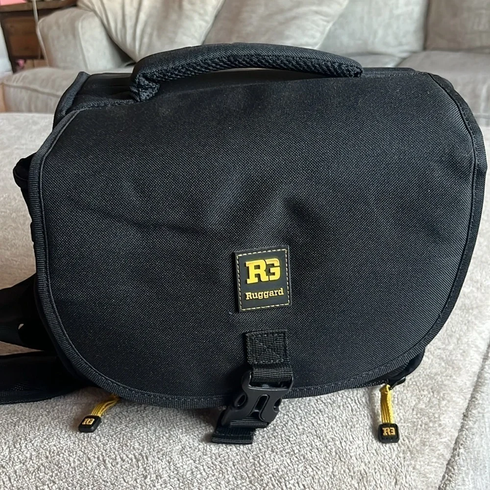 Ruggard Commando DSLR Camera Bag NWOT